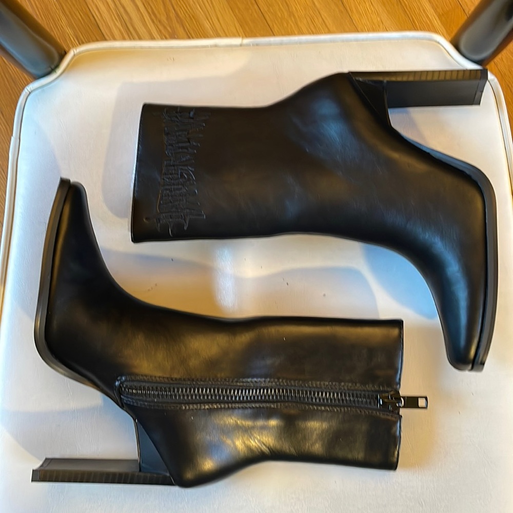 Darker Waves boots